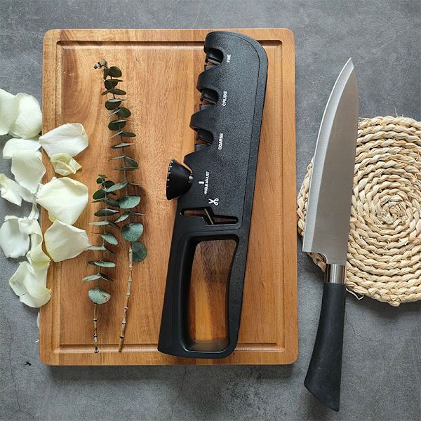 Vinkeljusterbar Knivsliper 4-trinns Manuell Knivsliper med Oppbevaringsveske for Hjem Svart