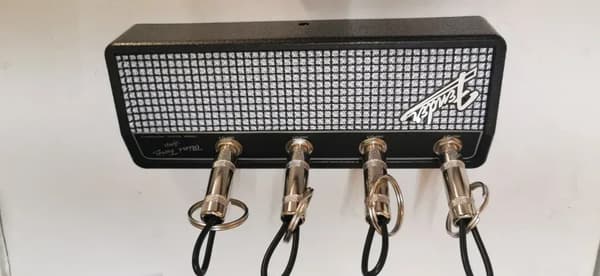 Rockmusik Nøgleopbevaringsstativ sort black Fender with 4Keys