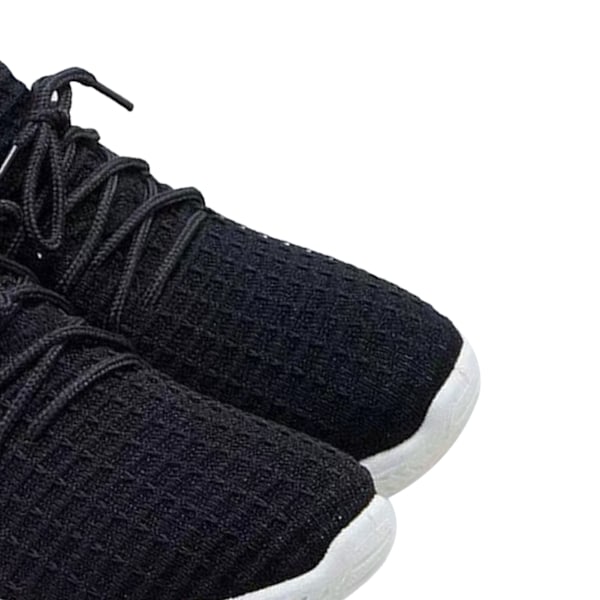 Damskor Walking Shoes Lätta Casual Running Sneakers Låg Topp Andningsbar Övre Anti-Halk Sport Sneakers Vår Höst Stil Svart Storlek 38