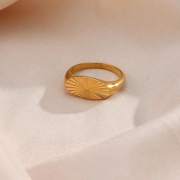 Sunny Oval Radiant Ring No.8