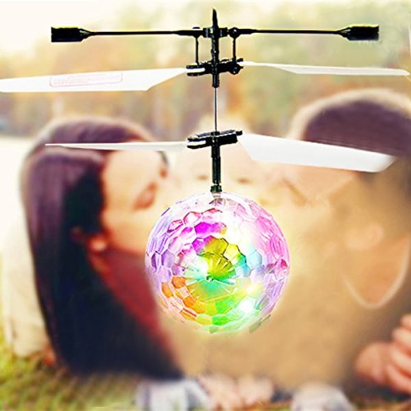Barn lysande elektrisk flygande boll Helikopter Färgglada blinkande LED-ljus Infraröd sensor leksak gåva