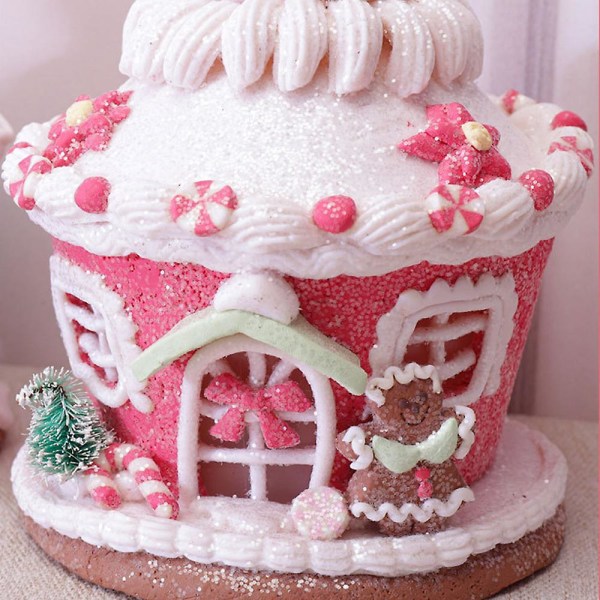 Pepperkakehus dekorativ juletrepynt med slott, godteri