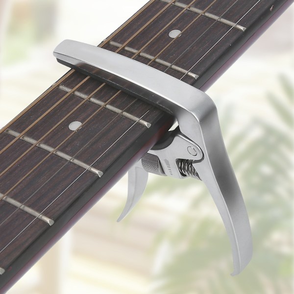 Metall Justerbar Clamp Key Akustisk gitarr Capo för tonjustering