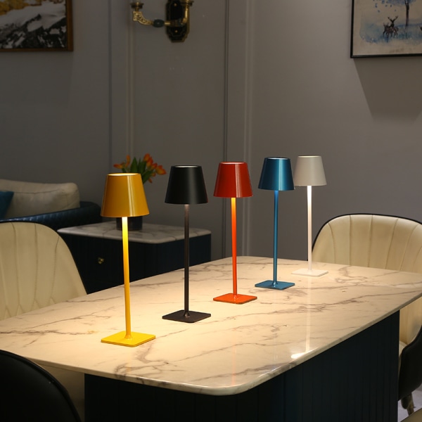 Hög fot bordslampa aluminium atmosfär dekorativ bordslampa ny kinesisk restaurang bar touch kreativ nattlampa gul