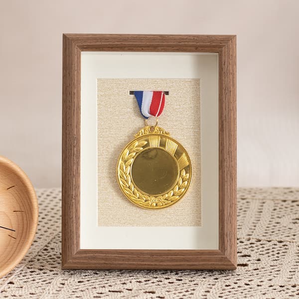 【NX】7-inch Marathon Medal Display Stand Badge Solid Wood Compatible with Storage Box Coffee