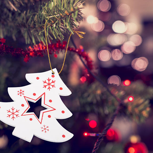 50 st trähänge dekorativ prydnad Hem DIY-tillbehör Målad konst Xmas Tree White