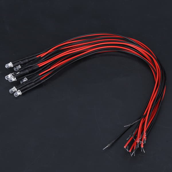 50 stk. 12V ferdigkablet LED-lysdiode 3 mm rundt hode lysperle flerfarget rask blinking