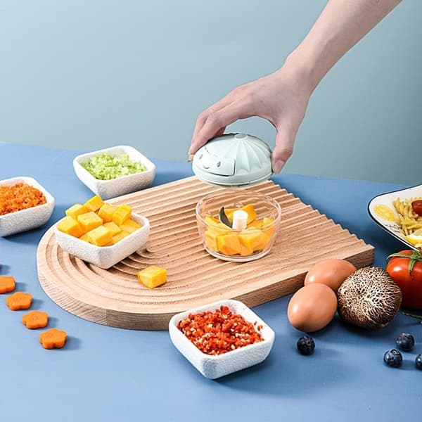 Garlic Chopper - Mini Manual Food Chopper - Kitchen Onion Chopper & Garlic Press - 160ml (Blue) blue