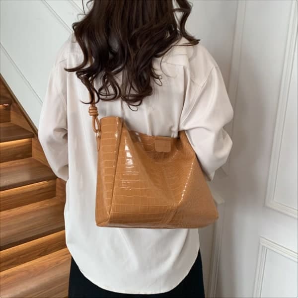 Axelväska Armväska KHAKI Khaki