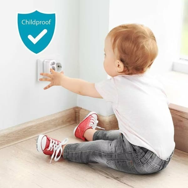 AC Outlet and 3 USB 3A Wall Socket Strip - 6-in-1 4000W Charger - Smart Charging System - Compatible with All USB Devices