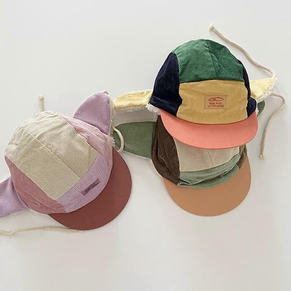 Fløjlsbukshuer med øreklapper Trendy vinterhat patchworkhat Moderigtig Beskyt dit barn mod mønsteret Gul Gul