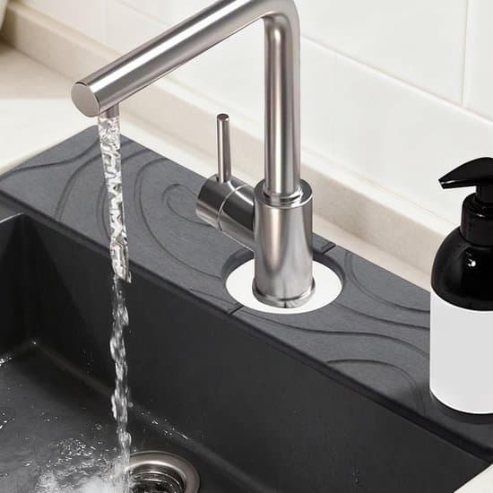 Silicone Faucet Mat - Sink Splash Guard - Splash Pad - Quick Dry Mat - Suitable for Sinks, Toilets, etc. - Household Items - 45CM