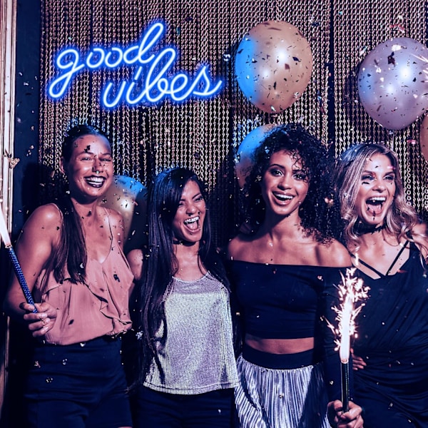 Blå neon skylt med texten \"Good Vibes\" - LED-skyltar för väggdekoration, neonljus för sovrum, neonväggskyltar (16,1 x 8,3 tum)