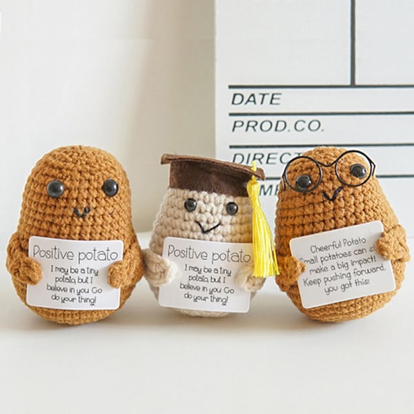 Mini rolig positiv potatis, mjuk ull stickad leksak 2 tum söt virkad docka med positivt kort Dekoration Uppmuntran Stöd (#Fjärilsknut-1st)