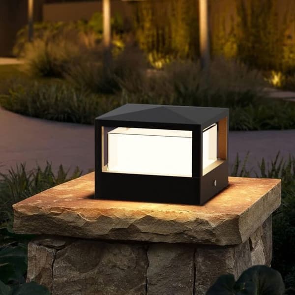 Nosheir Utendørs Pullertlampe - 15W LED - IP65 Vanntett - Varmhvit 3000K - Mål 15.5x15.5x15cm