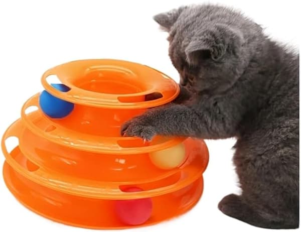 Tre-lags interaktivt kattelegetårn - et farverigt boldpuslespil egnet til aktive katte (orange).