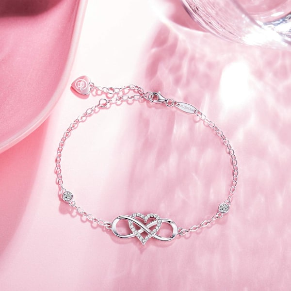 Armband för kvinnor 925 Sterling Silver Dainty Religious Cross Faith Infinity Heart Love Symbol Cross Sideways God Blessed Bracelet Confirmation