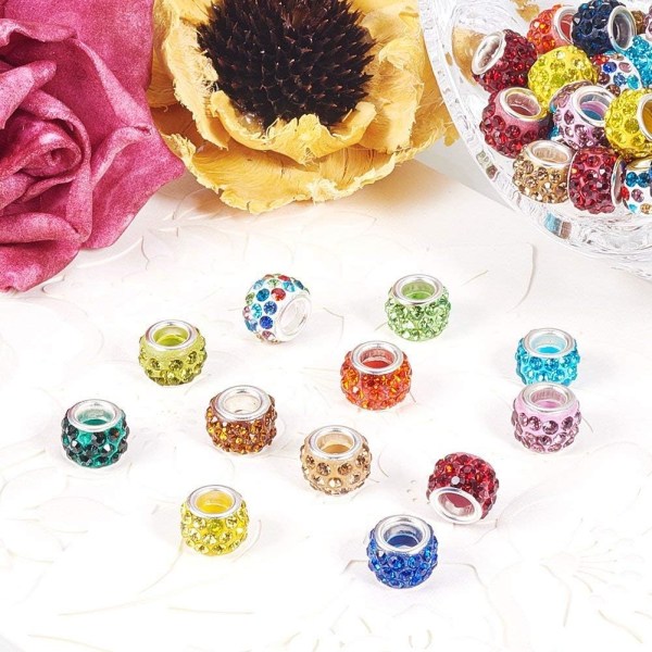100 bitar Rhinestone glaspärlor Polymer Clay Stort hål Slide Crystal Charms med Silver Tone Mässingskärnor Blandade Färg Spacer Beads