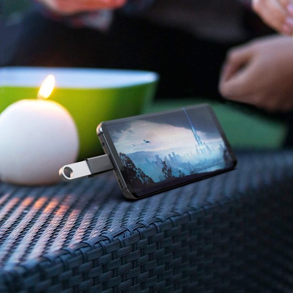 USB-C till USB Adapter – Liten och Effektiv för Snabb Laddning och Dataöverföring