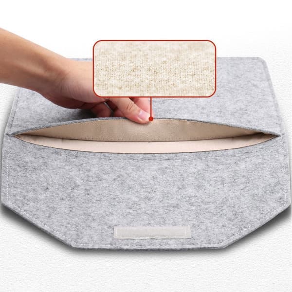 Laptop sleeve i filtmateriale 17 \"
