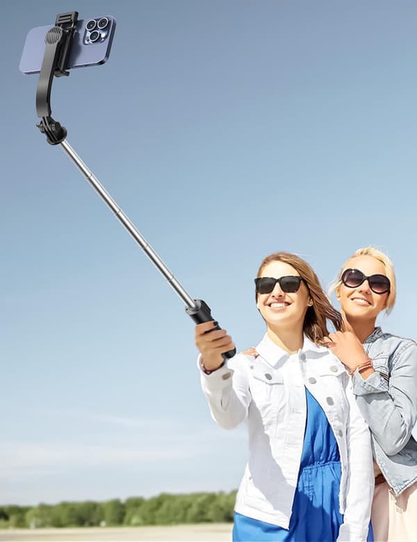 Selfie Stick/106cm Adjustable Tripod Mobile Stand with Bluetooth Remote Control, Detachable Clip, 360° Rotating Stand