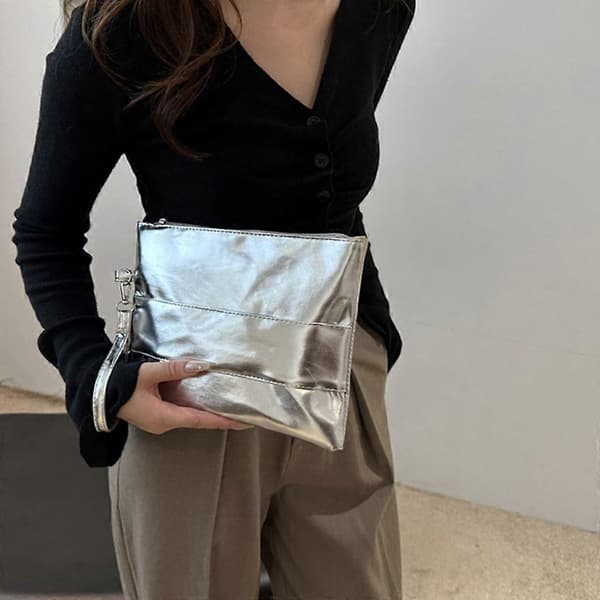 Elegant Handheld Envelope Bag Spacious Interior Metallic PU Leather Clutch Bag Silver