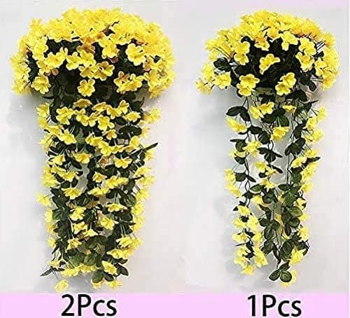 Kunstige hængeblomster og planter rød
