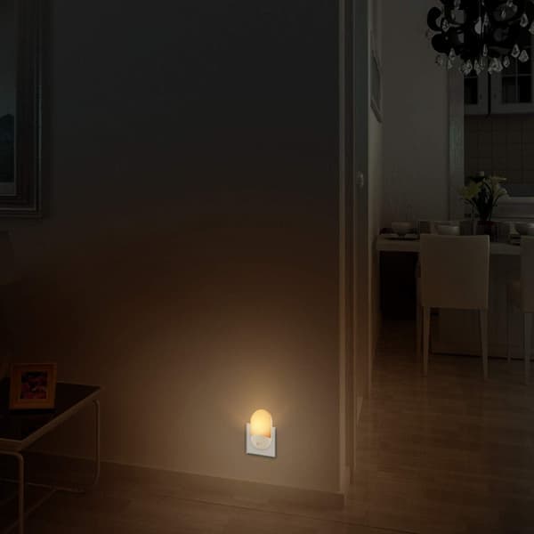 Natlamper 4-pak - Plug-in væglamper med skumringssensor for nem brug SH2