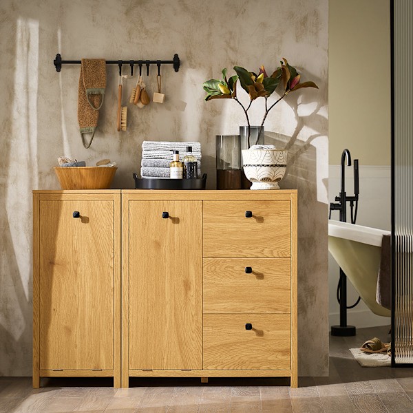 SoBuy Badrumsskåp med tvättkorg Tvättskåp BZR97-SN Light wood color Base cabinet with laundry basket Light wood color Base cabinet with laundry basket