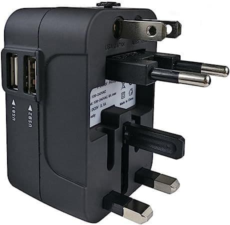 Universell reiseadapter med doble USB 2.1A-uttak og multifunksjonskontaktomformer Hvit White