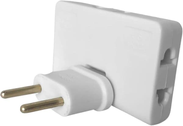 Flat strømskinne med 3 uttak, strømskinne med flere uttak, 180° svingbart hode, reiseadapter, plasseres bak sofa, hylle, møbler (hvit)