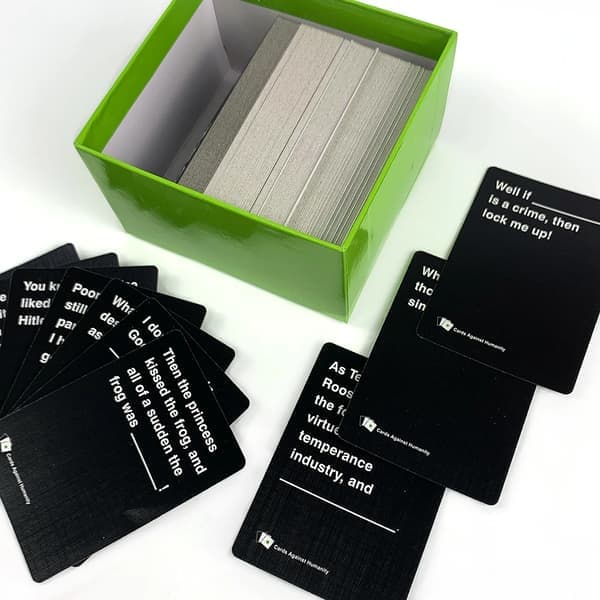 \"Anti-Human Cards\" brädspel, engelsk version, roligt vuxenunderhållningsspel.