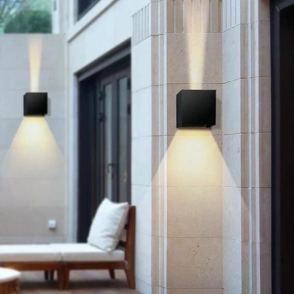 10W Waterproof LED Outdoor Wall Light, Adjustable Beam Angle, IP65 Protection Class (10W, Warm White Light)
