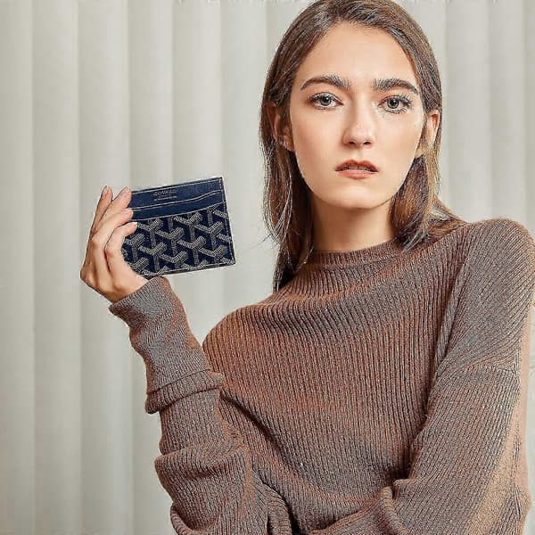 Compact Genuine Leather Card Holder for Everyday Use with Stylish Design