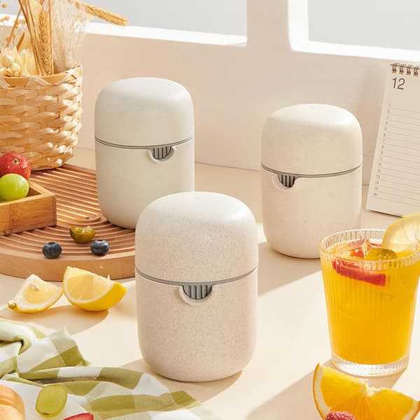 Lime and Lemon Squeezer and Citrus Juicer — Manual Press for Oranges, Lemons, and Grapefruits — Portable Juicer