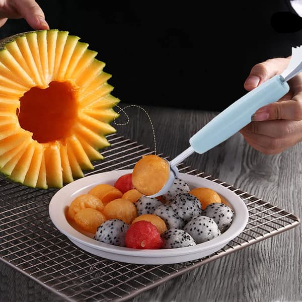 2-delt dobbelthodet fruktdekorasjonsverktøysett, rustfritt stål, for kutting og uthuling av runde melonkuler.