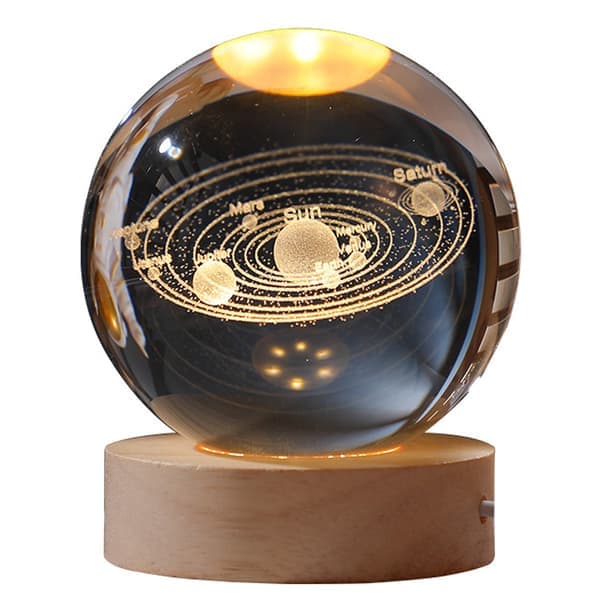 Solsystem Galakse Krystallkule Nattlampe LED Skrivebordslampe med Trebase Romtema Romdekorasjon (2.4in/6cm)