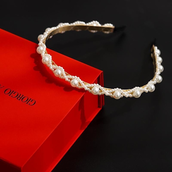Handgjort Lyxigt Diadem i metall med band av pärlor White one size White Zic zac small pearls