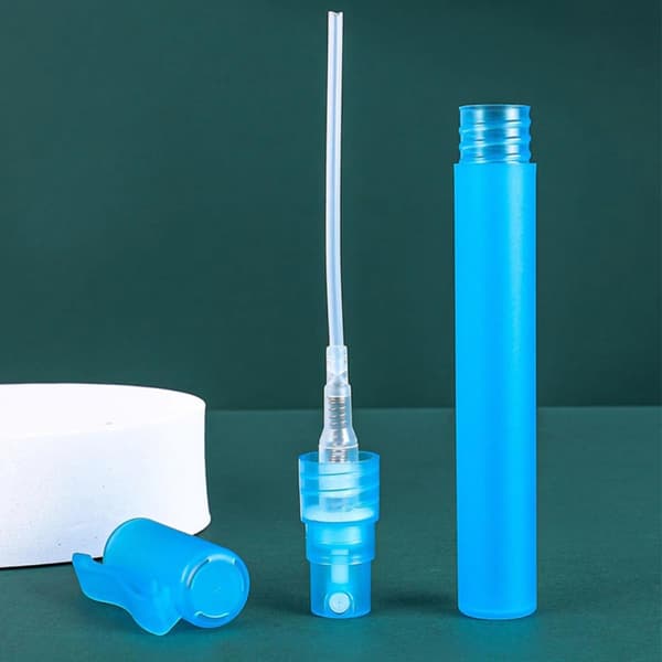12 stk. mini sprayflasker farvede parfumeflasker pen parfumeflasker bærbare tomme sprayflasker