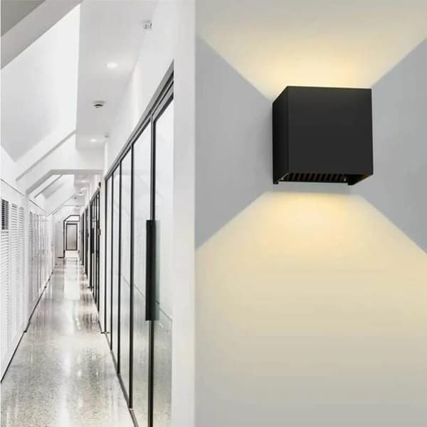 10W Waterproof LED Outdoor Wall Light, Adjustable Beam Angle, IP65 Protection Class (10W, Warm White Light)