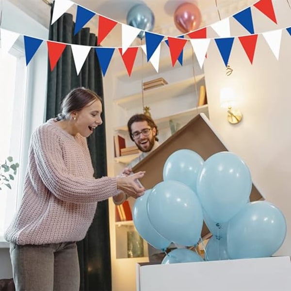 2 set om 18 meter 50 röda vita och blå tricolor flaggor, inomhus