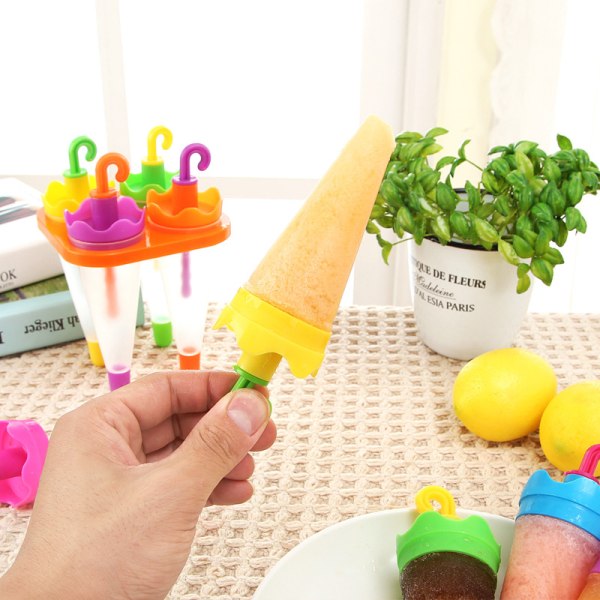 Plastic ice mold with 6 creative candy umbrellas, plastic ice