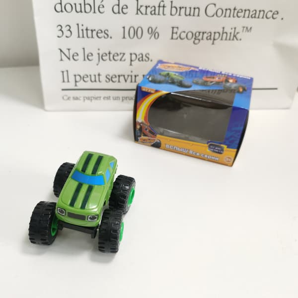 Nickelodeon Blaze and Monster Machines Super Stunts Legetøjsbil - Grøn