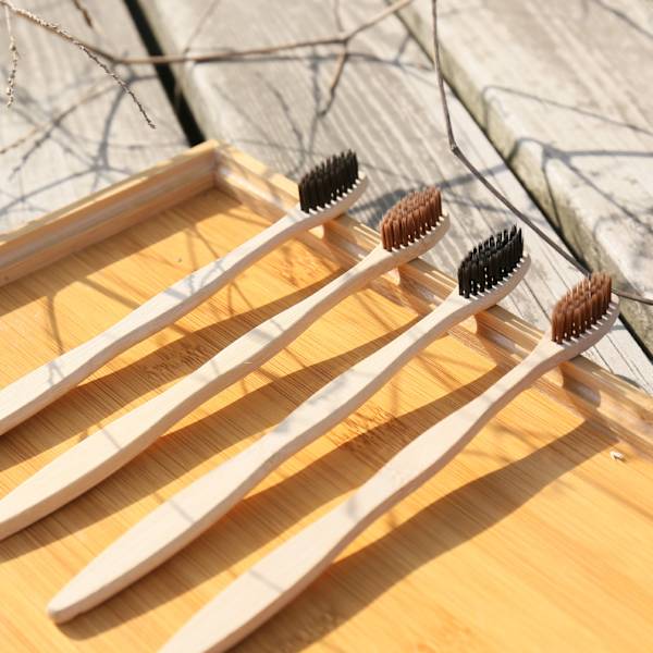 10 st bambu tandborste set (slumpmässiga färger)