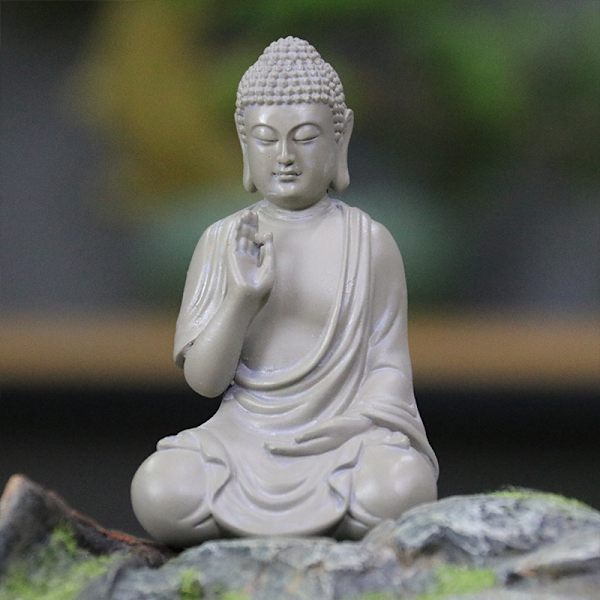 Meditoiva Buddha-patsas - Zen ja Feng Shui -koristehahmo