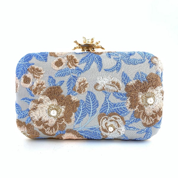 Vacker Handväska Clutch Väskor Präglad Broderi Blomma Påse Väska Handväska Kvällsväska Måste Ha Artikel för Kvinnor  Himmelsblå Silver