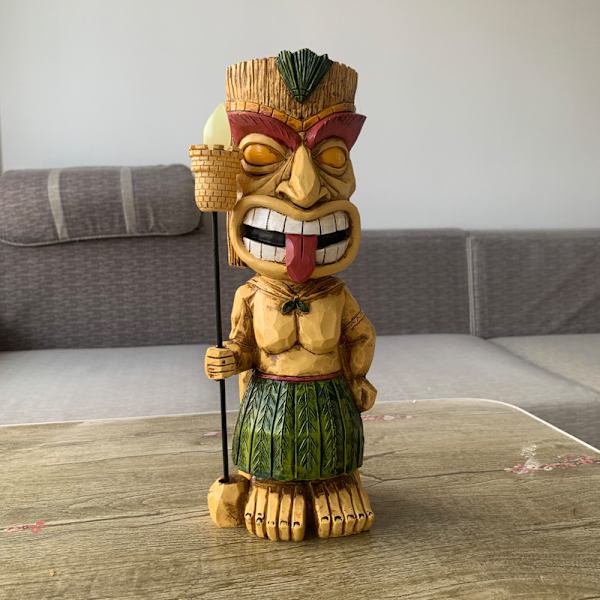 Tiki-statue - Surfboard Hagelampe - Tropisk Hagedekor