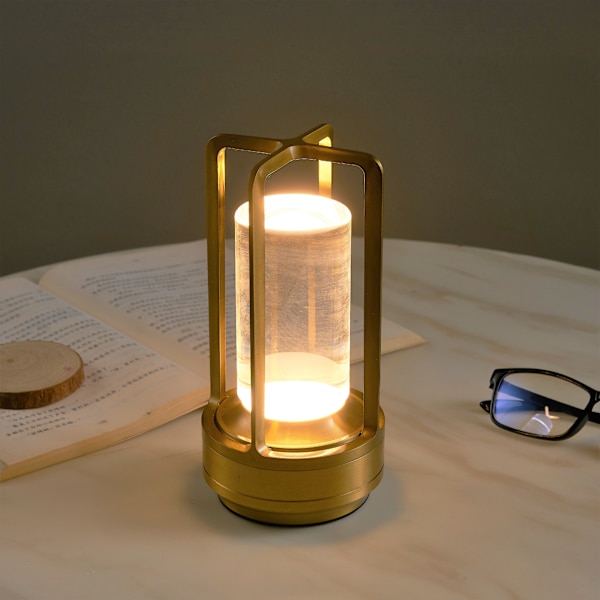 Gullfarget nordisk metall vintage oppladbar bordlampe lys lu