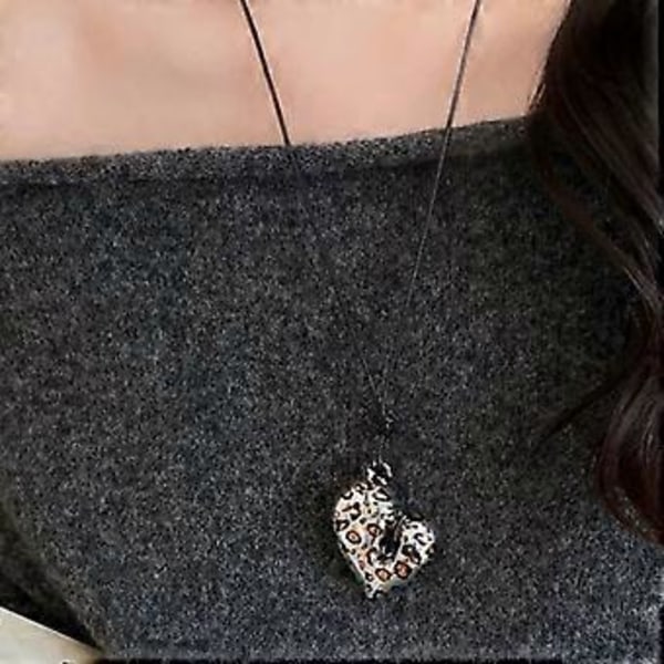 Retro Leopardmönstrad Halsband med Hjärta och Stjärna för Kvinnor, Mode Långt Rep Kedja Halsband Smycken Accessoarer