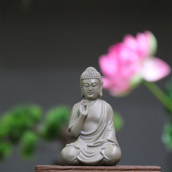 Meditoiva Buddha-patsas - Zen ja Feng Shui -koristehahmo